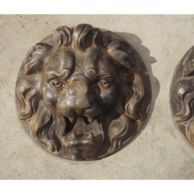 French Pair of Heavy French Cast Iron Lion Building Ornaments, Circa 1900 For Sale - Image 3 of 18