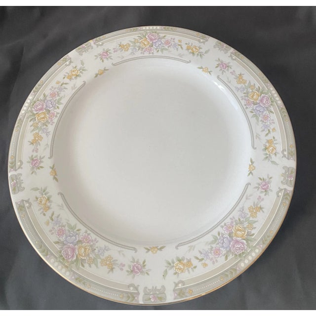White Late 20th Century Southampton 223 by Excel Fine China Set for 11 - 77 Pieces Excellent Condition For Sale - Image 8 of 12