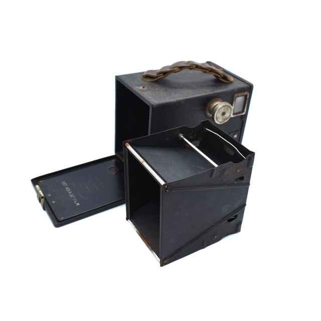 Metal Antique Art Deco Agfa Ansco B2 Shur-Shot Box Camera With Braided Leather Handle For Sale - Image 7 of 8
