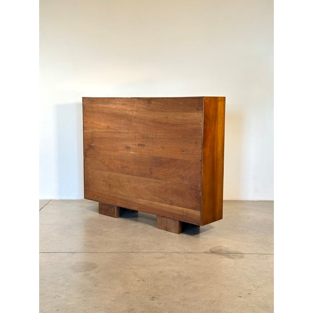 1950s Walnut Bookcase in the style of Gio Ponti, 1950s For Sale - Image 5 of 12