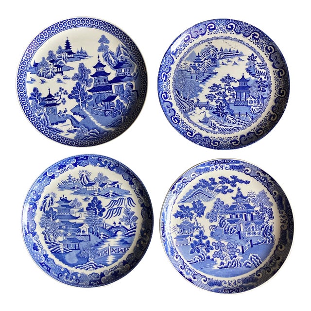 Spode Blue Room Collection Plates in the Willow Pattern Series - Set of Four For Sale