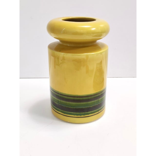 Postmodern Blue and Yellow Glazed Vase and Bottles attributed to Parravicini, 1970s, Set of 3 For Sale - Image 6 of 15
