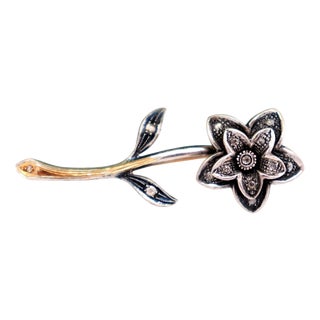 Gold and Silver Flower-Shaped Brooch with Diamond Chips For Sale