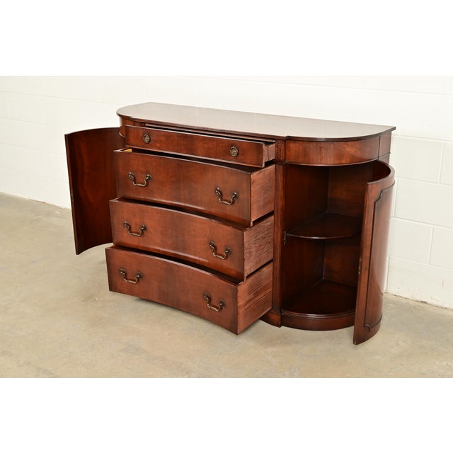 Charak Furniture Georgian Mahogany Sideboard Buffet or Bar Cabinet, 1940s For Sale In South Bend - Image 6 of 18