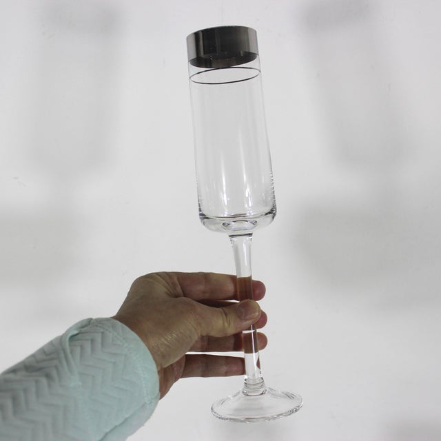 1960s Mid-Century Modern Silver Rim Champagne Flutes Glasses- Set of 4 For Sale - Image 9 of 12