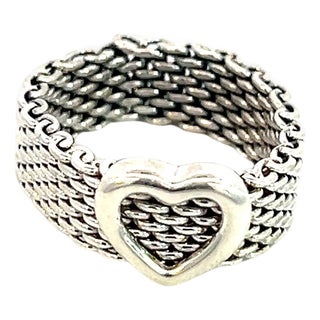 1990s Tiffany & Co Estate Somerset Heart Ring Size 5.5 Sterling Silver 6.5 mm For Sale
