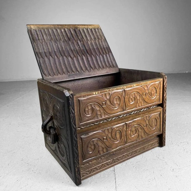 Wood Vintage Shōwa Nikko-Bori Haribako Tansu, Japan, 1960s For Sale - Image 7 of 10