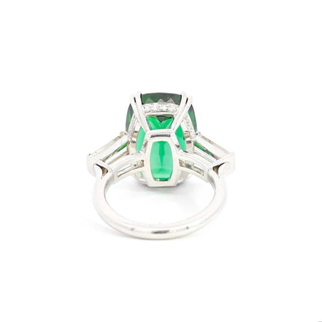 Blue 12.68 Carat Zoisite Green Tanzanite & Diamond Ring in Platinum 950 | IGI Certifi, Size 7 For Sale - Image 8 of 12
