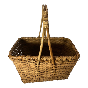Vintage American Made Basket. Handwoven Large Natural Market Basket With a Classic Rectangular Shape and Arched Handles. Rustic and Elegant