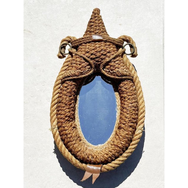 Small rope mirror, France, 1960s. Original handcrafted wall mirror made of braided rope, inspired by the nautical world...
