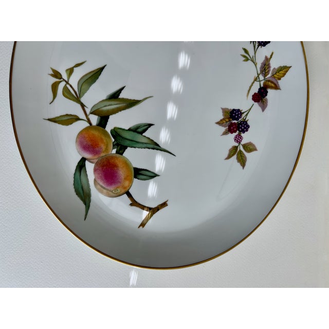 Mid 20th Century Royal Worcester Evesham Gold Platter & Bowl For Sale - Image 15 of 18