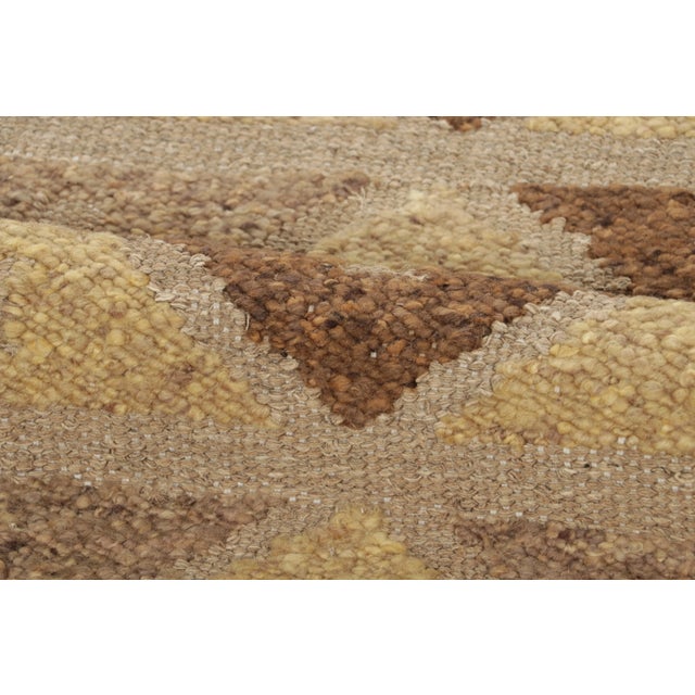 2020s Contemporary Scandinavian Style Brown Geometric Wool Rug by Rug & Kilim, India For Sale - Image 5 of 9
