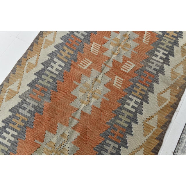 Vintage Kilim Rug in Wool For Sale - Image 4 of 13