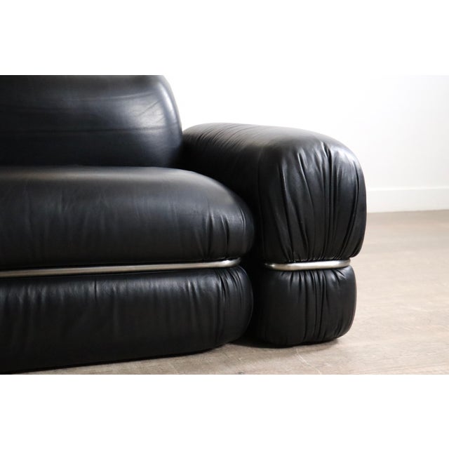 Modular Sofa in Black Leather by Rodolfo Bonetto for Tecnosalotto, 1960s, Set of 5 For Sale - Image 4 of 15