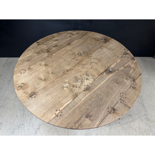 Large Round Bleached Oak Farmhouse Dining Table, 1925 For Sale - Image 6 of 16