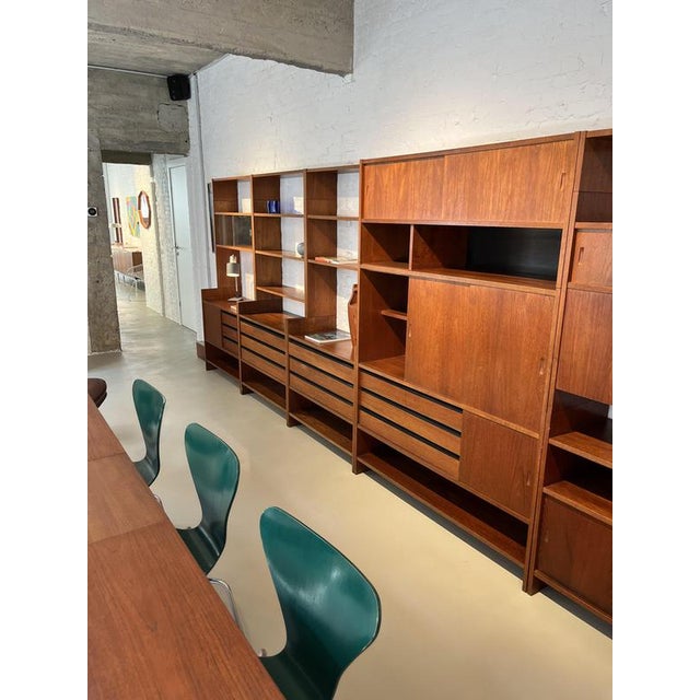 Extra large wall unit designed by Poul Cadovius around 1960. This unit consists of 5 modular elements which can be placed...