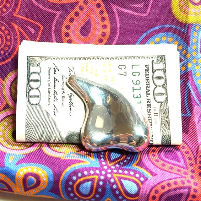 1990s Tiffany & Co Estate Money Clip Silver By Elsa Peritte For Sale In New York - Image 6 of 8