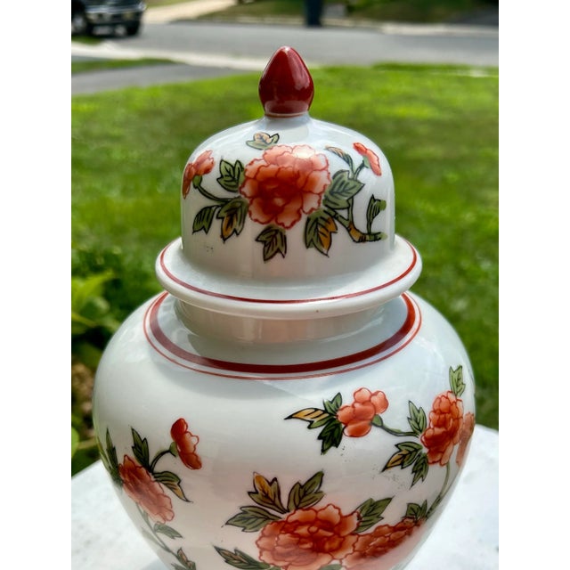 1970s Vintage Porcelain Lidded Jar / Urn For Sale - Image 5 of 11