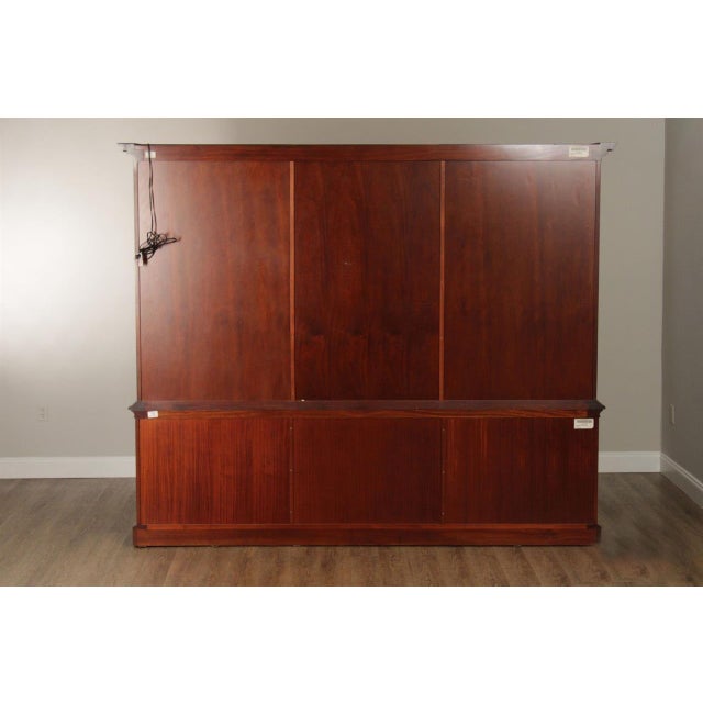 1950s 1950s Large American-Made Inlaid Mahogany China Cabinet – Six Door Display by Millender For Sale - Image 5 of 6