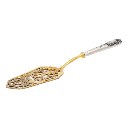 Silver Scalloped Dessert Serving Spatula For Sale