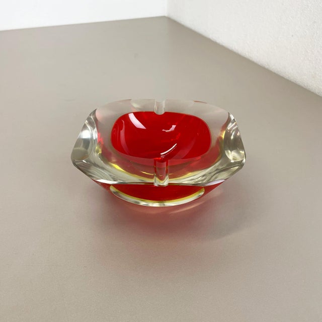 Murano Glass Faceted Sommerso Ashtray, Italy, 1970s For Sale - Image 3 of 18
