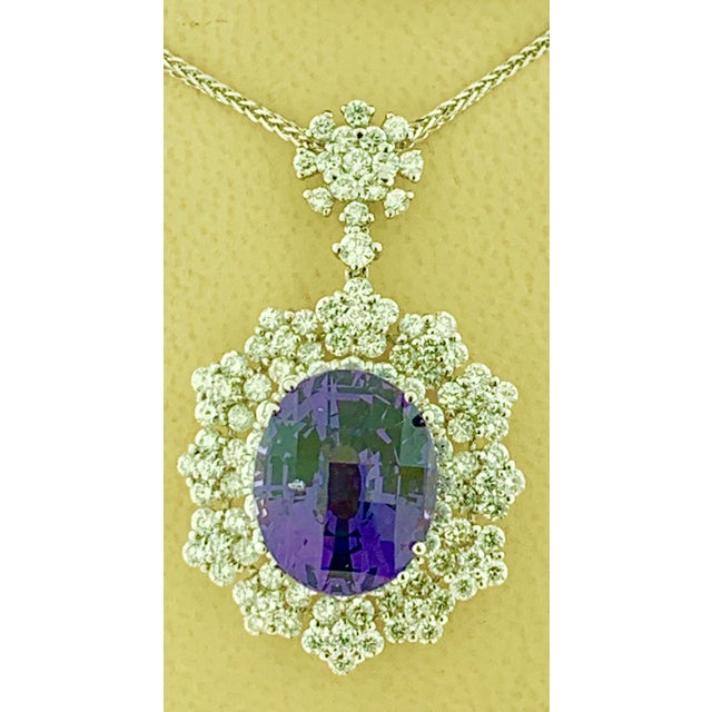 2010s 11 Carat Round Shape Spinel and 4.2 Carat Diamond Pendant Necklace 18 Karat Gold For Sale - Image 5 of 18