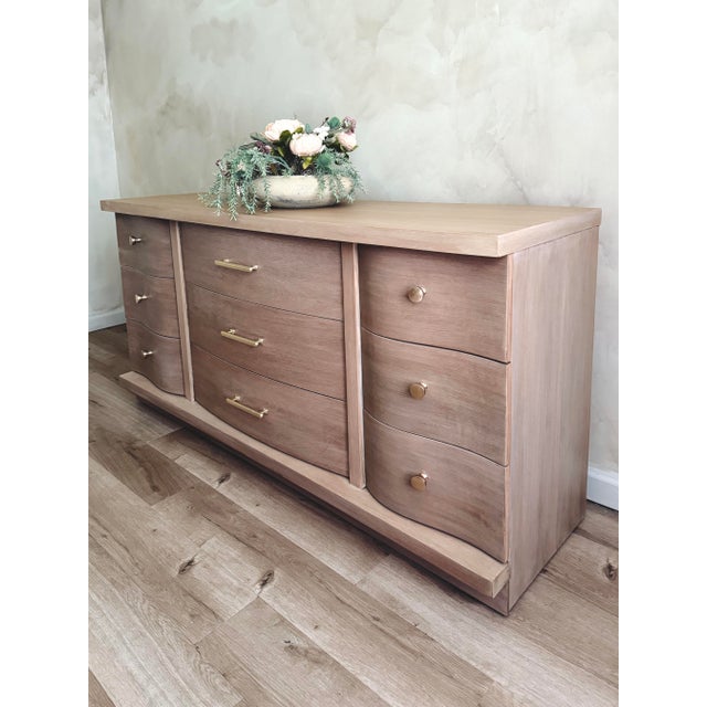 Wood 1970s Mid-Century Modern Natural Wood 9-Drawer Dresser For Sale - Image 7 of 9