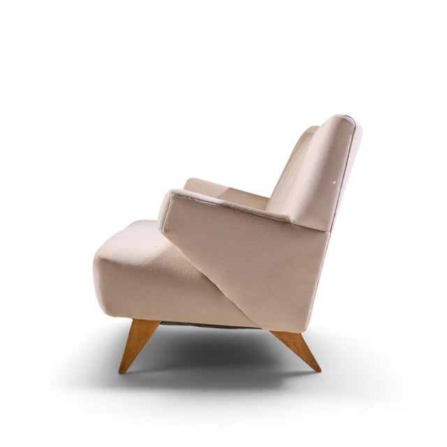 Knoll Jens Risom for Knoll Model 37 Mid Century Sofa For Sale - Image 4 of 9