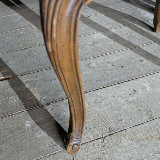 Henredon Louis XV French Provincial Dining Side Chairs in Flame-Stitch Upholstery, Set of 6 For Sale In Washington DC - Image 6 of 18