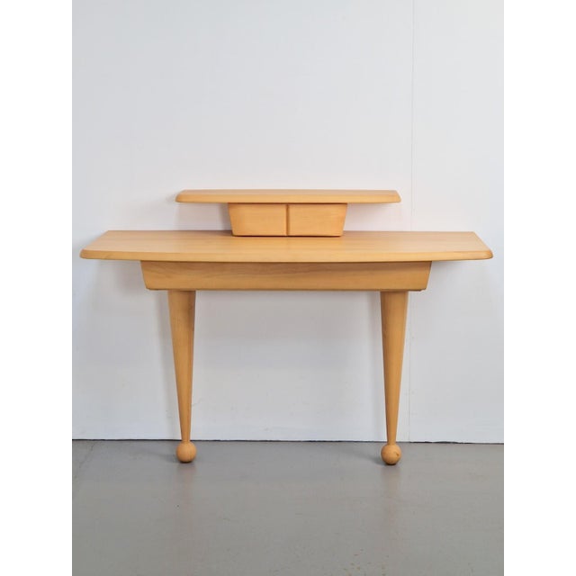 Italian modern side table hall table makeup table Italy ’90 Japandi This sleek hall table is very similar to the designs...
