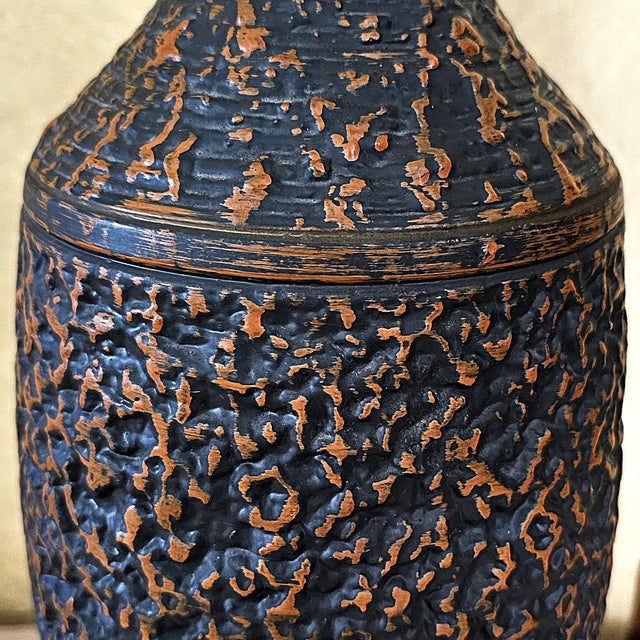 1970s Brutalist Pottery Table Lamp – Mediterranean Textured Ceramic, 29.5” For Sale - Image 9 of 18