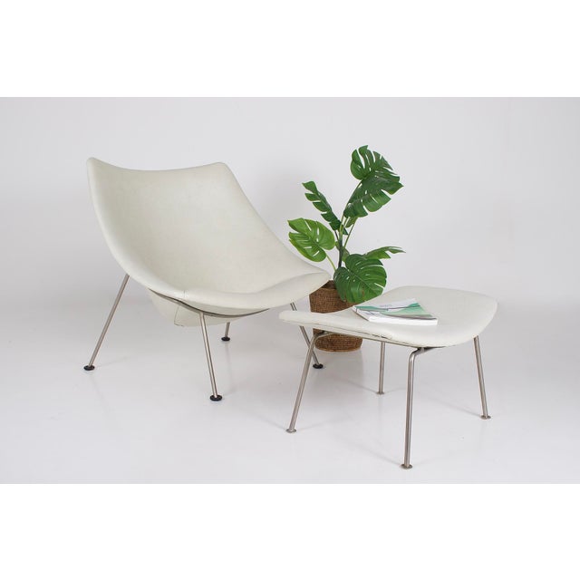 Ivory Set of Oyster F157 Armchair and Ottoman from Pierre Paulin, 1960s For Sale - Image 8 of 15