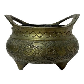 Mid-20th Century Chinese Export Chinoiserie Etched Brass Tripod Censer For Sale