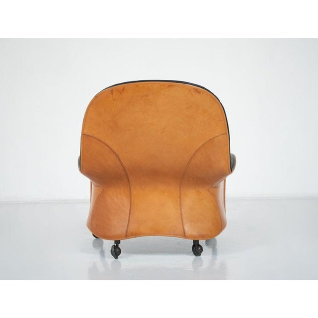Vico Magistretti Set of Louisiana Lounge Chair and Ottoman by Vico Magistretti for De Padova For Sale - Image 4 of 11