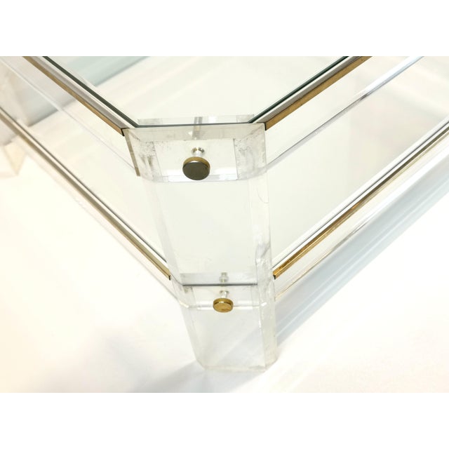 Gold Mid-Century Modern Octagonal Acrylic Glass and Brass Coffee Table in the style of David Lange, 1970s For Sale - Image 8 of 10