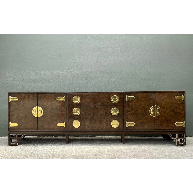 Mastercraft Vintage William Doezema for Mastercraft Burl Wood Medallion Credenza For Sale - Image 4 of 12