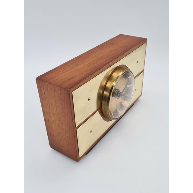 1980s Modernist Table Clock from Weimar Quartz, Germany, 1970s For Sale - Image 5 of 14