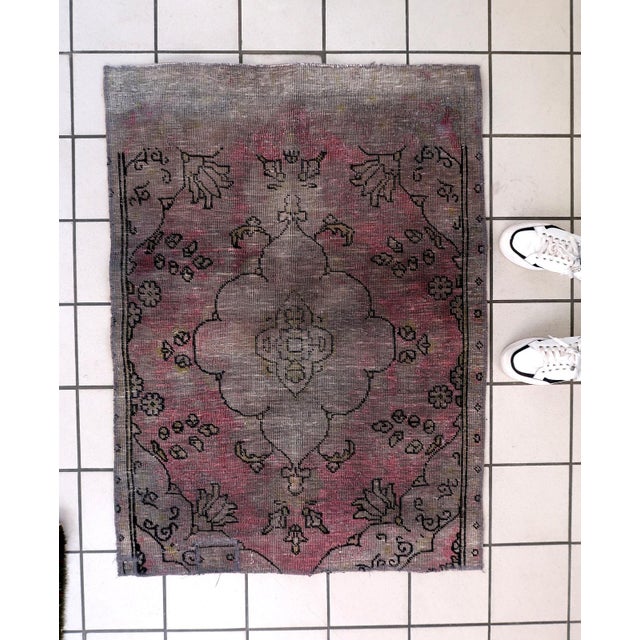 1940s, Vintage Turkish Anatolian Fragment Rug 2'11" X 4' For Sale - Image 10 of 10