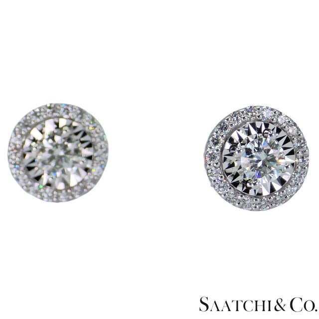 Silver 18k (750) White Gold - VVS Natural Diamond Stud Earring - Set of 2 For Sale - Image 8 of 9