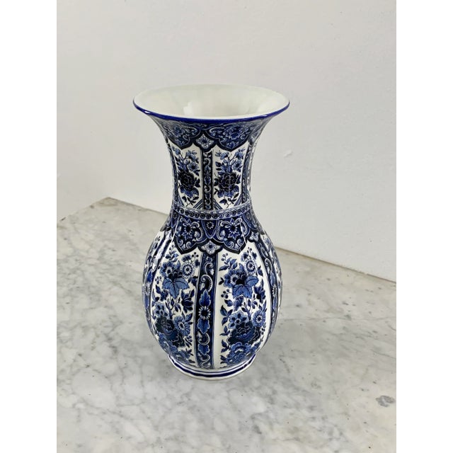 Mid 20th Century Ardalt Blue Delfia Blue & White Porcelain Vase For Sale - Image 5 of 9