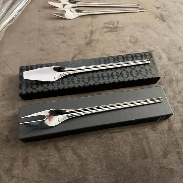 1990s Set of Two Minimalist Silverware Designed by Lino Sabattini For Sale - Image 10 of 10