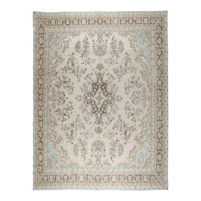 Vintage Hand Knotted Rug With Elegant Symmetrical Motifs– Floral Medallion -9' 8'' X 11' 9'' For Sale