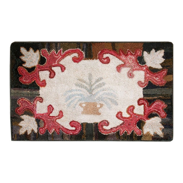 1890s White Medallion Folk Art Antique American Hooked Rug 2'5" X 4'0" Handknotted Wool Carpet For Sale