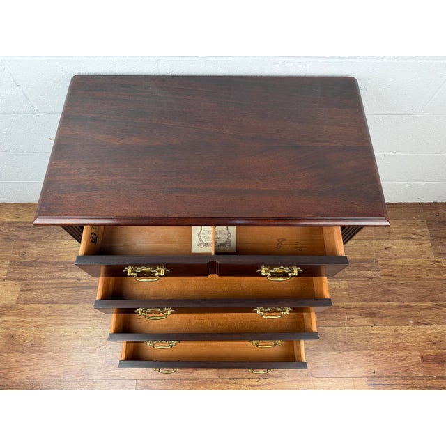 Wood Stickley Colonial Williamsburg Georgian Mahogany Chest of Drawers End Table For Sale - Image 7 of 9