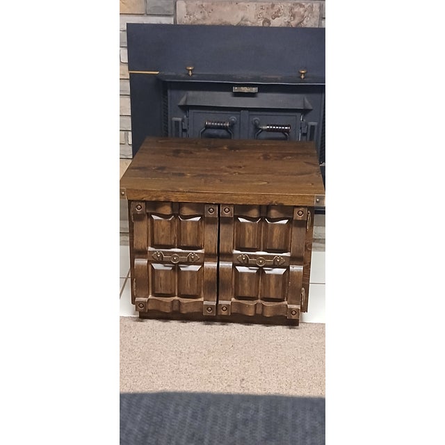 Wood 1980s Mid-Century Modern Carved Wood Cabinet With Brass Accents For Sale - Image 7 of 12