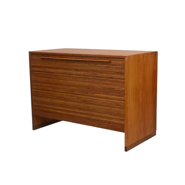 Mid-Century Danish Oak Tambour Cabinet by Hans J. Wegner for Ry Møbler, 1950s For Sale - Image 4 of 10