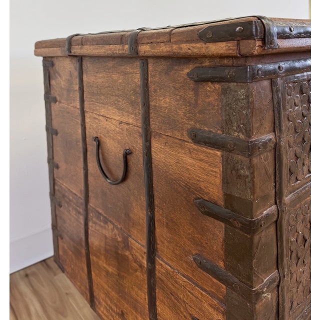 Vintage Carved Wood Indian Dowry Wedding Trunk For Sale In Kansas City - Image 6 of 12