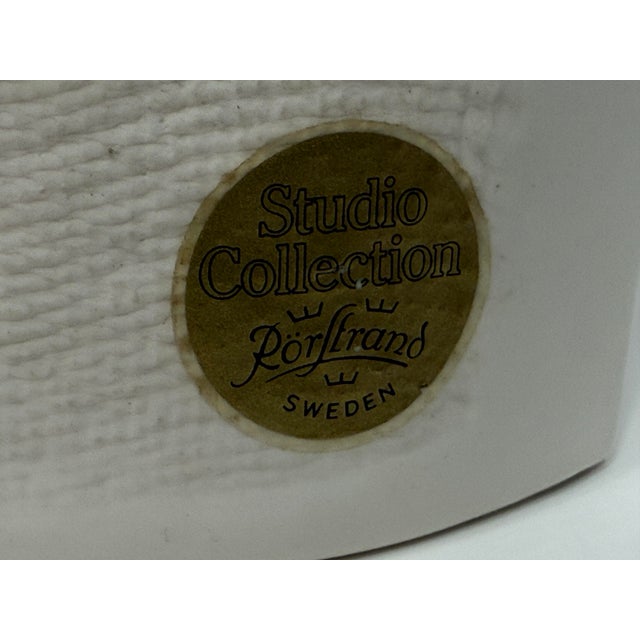 Late 20th Century Vintage Suzanne Öhlén for Rörstrand. Ceramic Vase With Glaze in Light Tones. For Sale - Image 5 of 9