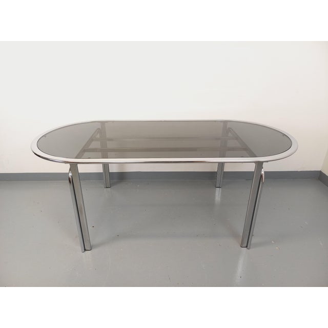 Vintage Oval Dining Table in Smoked Glass and Chrome Metal, 1970s For Sale - Image 17 of 18
