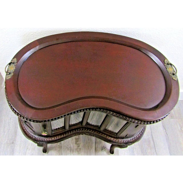 1930's Queen Anne Mahogany Kidney Shaped Beveled Glass Tray Top Drink Cabinet For Sale - Image 4 of 18